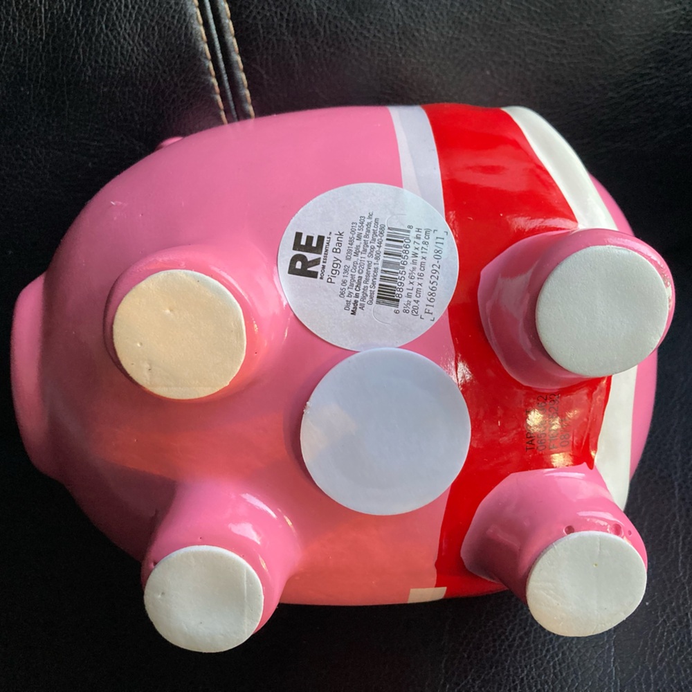Vintage Room Essentials (RE) 2011 Pink, Red & White Ceramic Holiday Piggy Bank - Picture 10 of 16